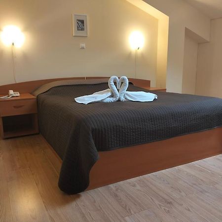 Hotel Express เปรดัล ภายนอก รูปภาพ